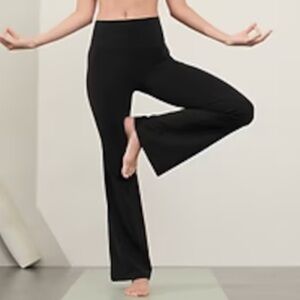 Athleta Salutation Stash Flare Pant
